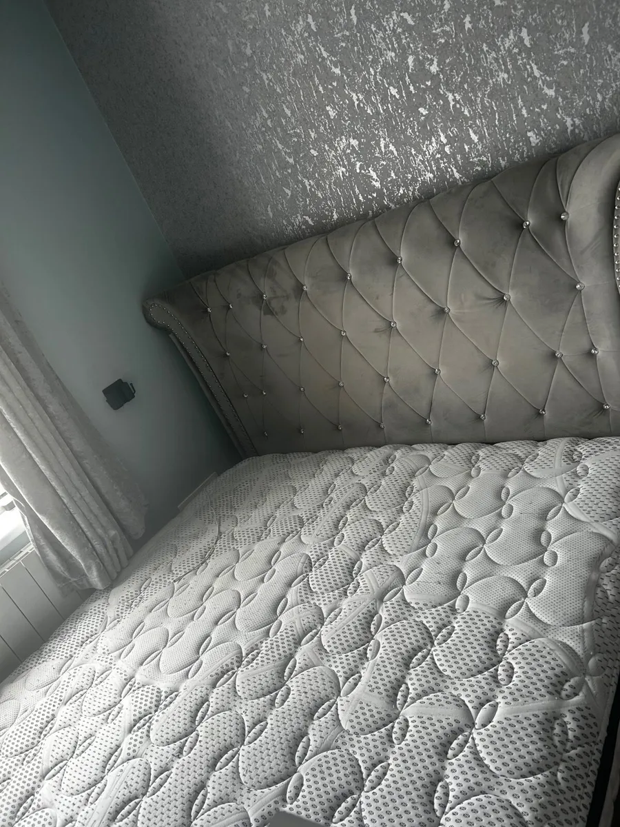 Bed - Image 3
