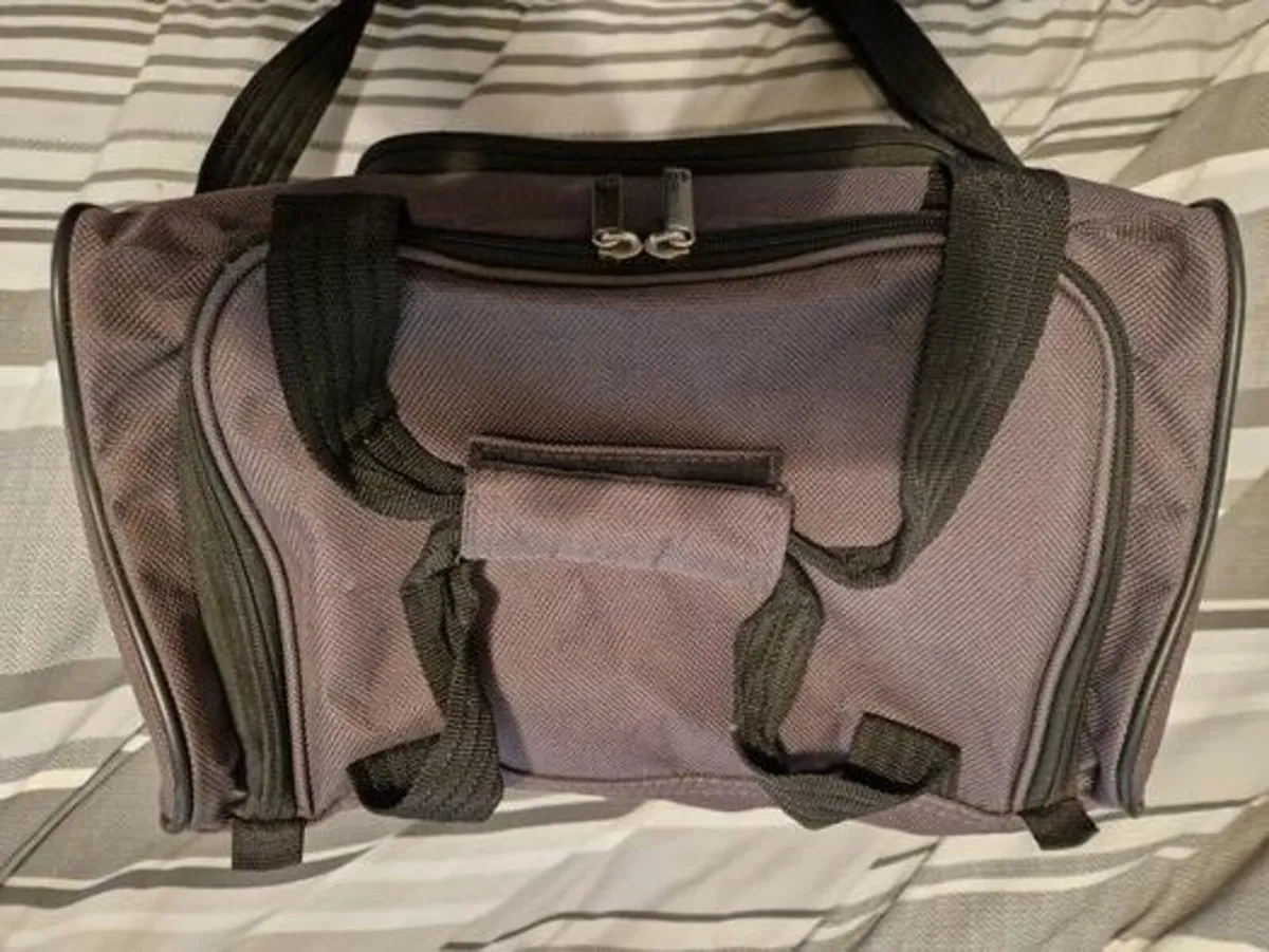 Perry Ellis Duffle Bag Carrier Bag - Image 4