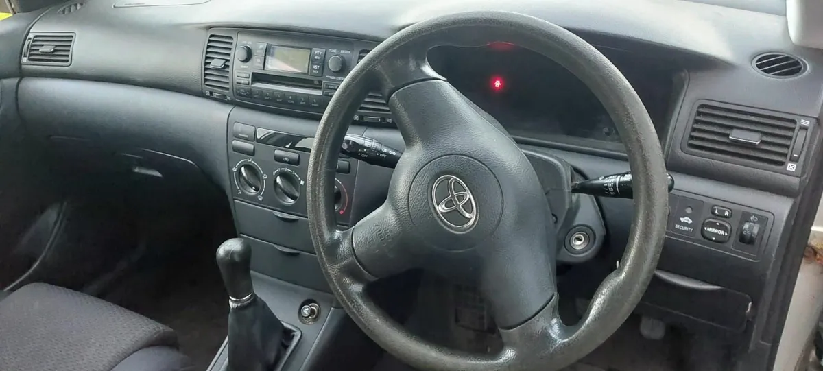 Toyota Corolla 2005 - Image 4