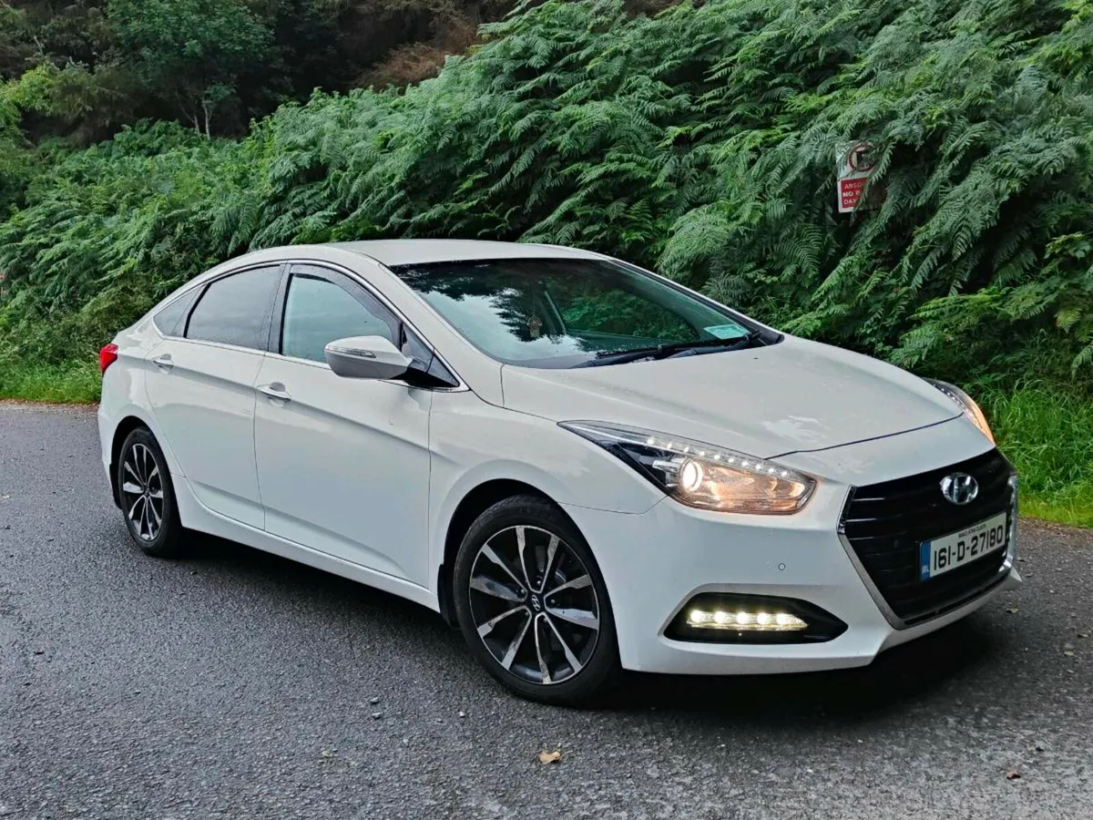 Hyundai i40 Saloon 2016 - Image 1