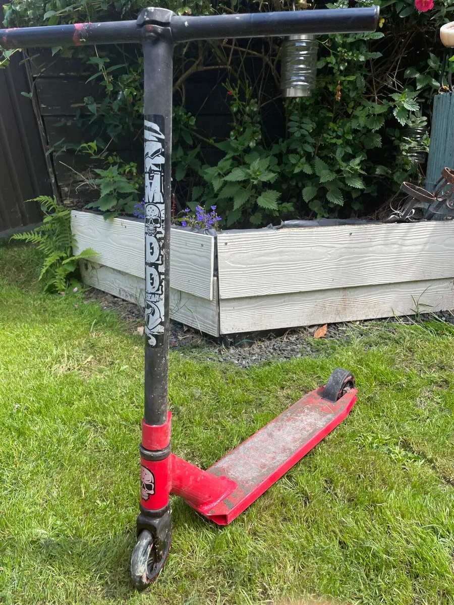 Kids stunt scooter - Image 1
