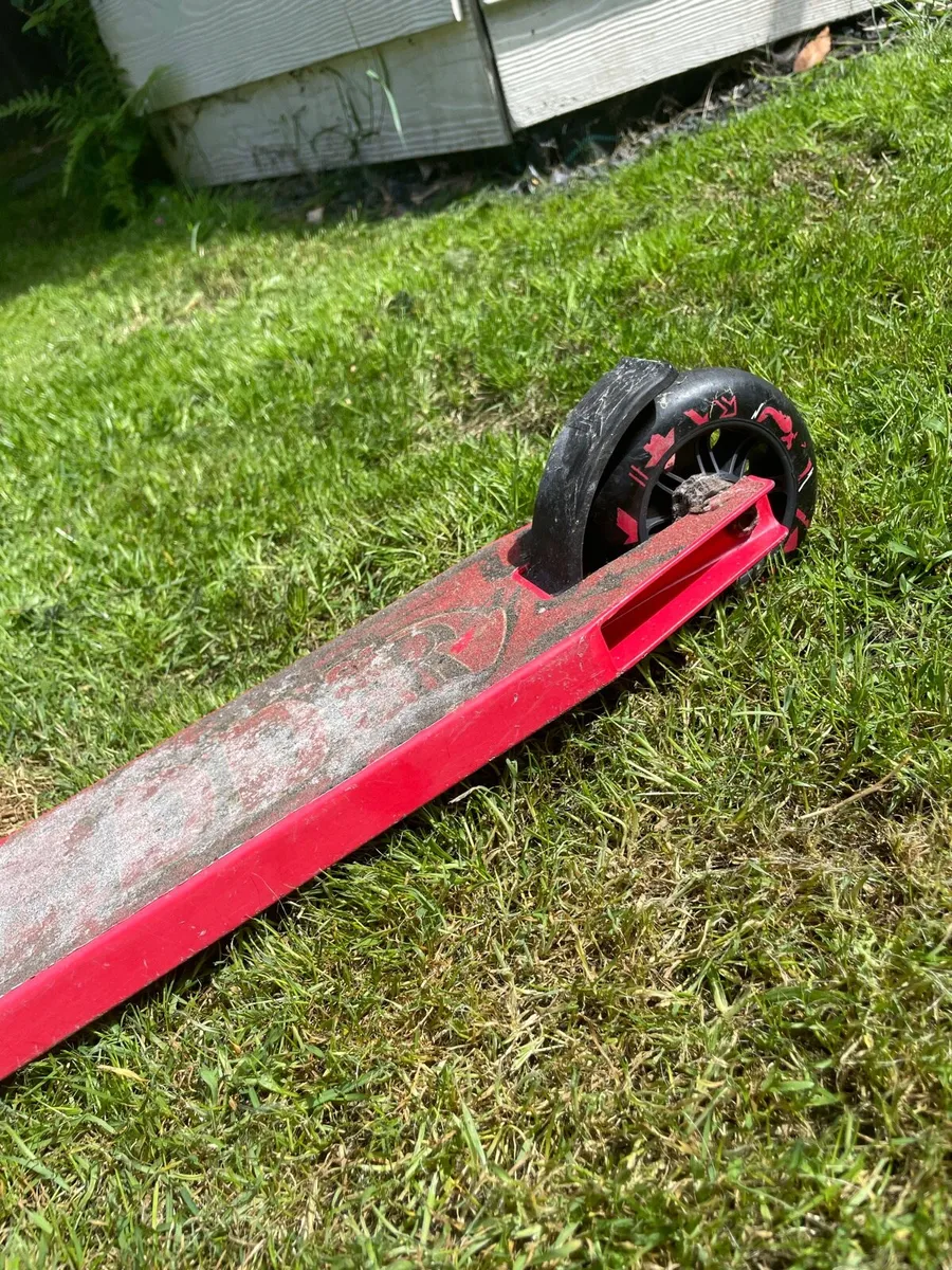 Kids stunt scooter - Image 2