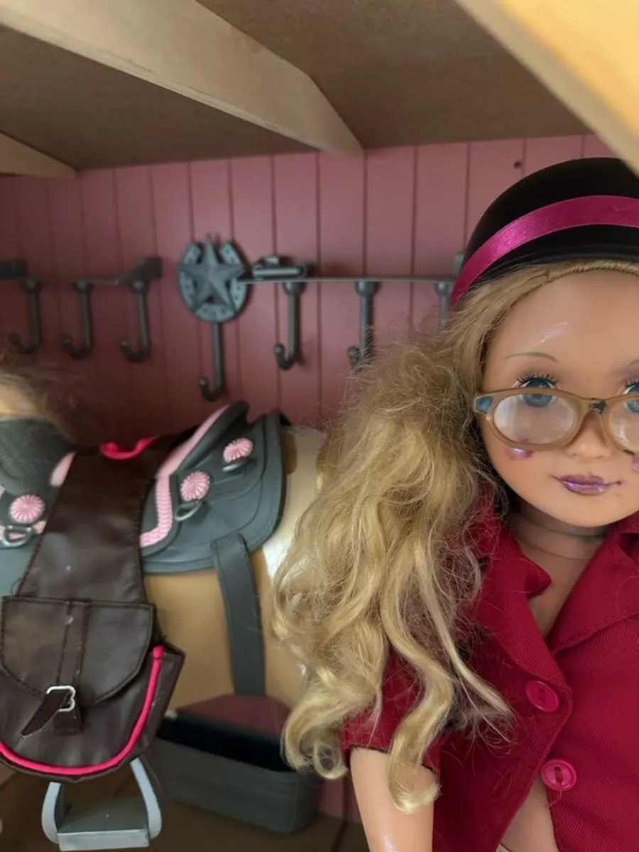 Our generation doll, stables and horse - Image 3