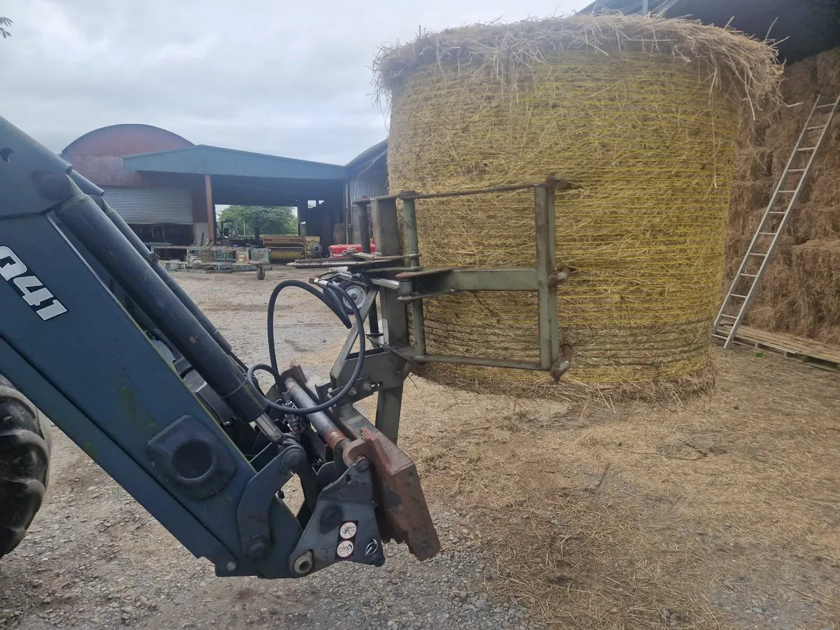 Bale grab - Image 1