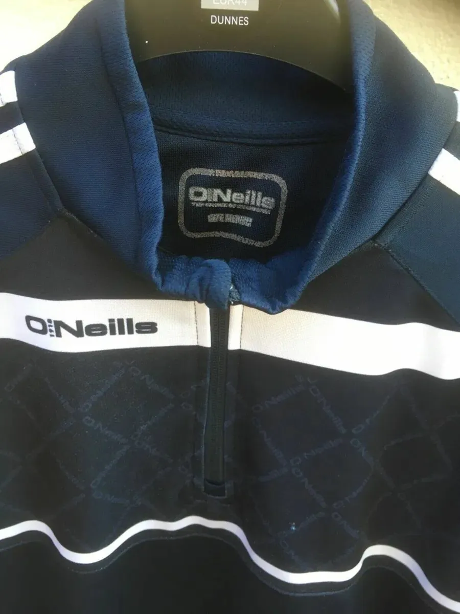 O'Neills Top, Size Medium - Image 2