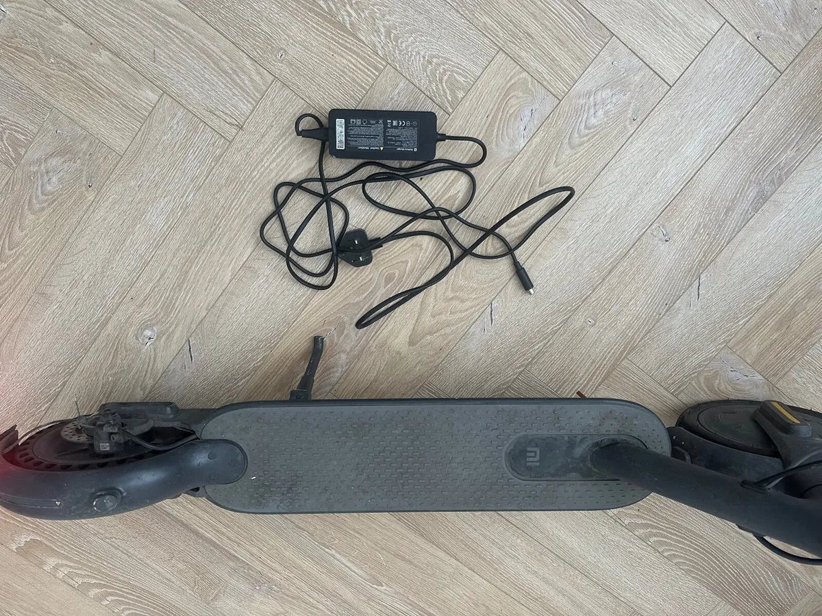 Electric scooter - Image 3