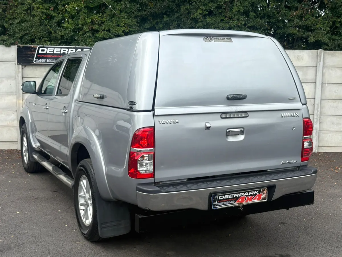 2016 Toyota Hilux Invincible 3.0 D4D Crewcab - Image 4