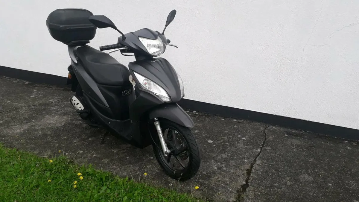 Honda vision 50cc - Image 4