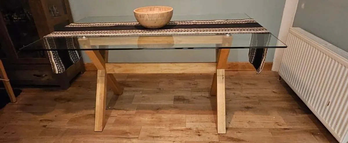 Oak and glass Dinning table - Image 3