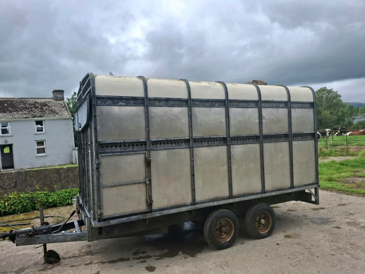 Cattle box - Image 4