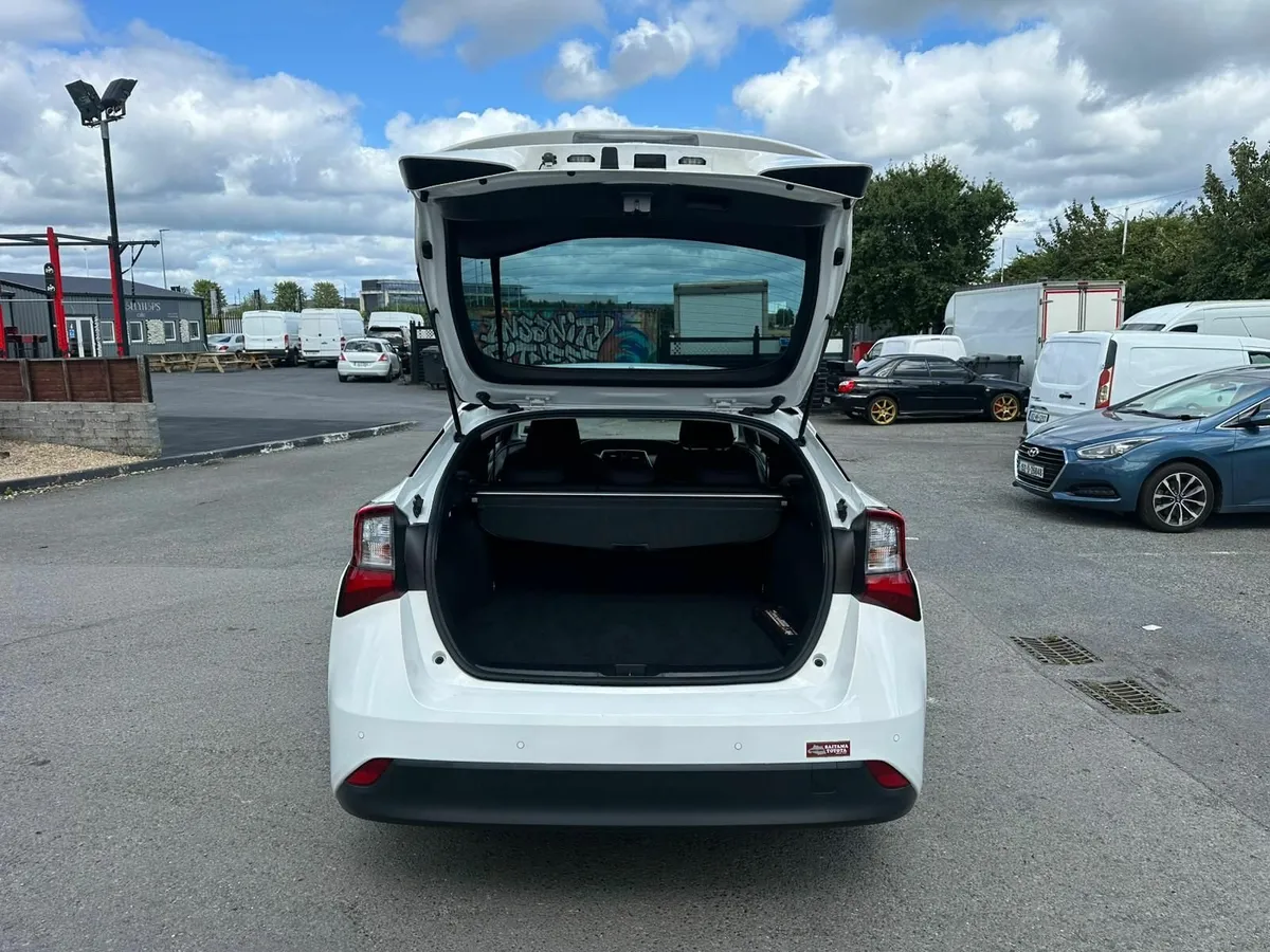 New Arrival 2022 prius - Image 3