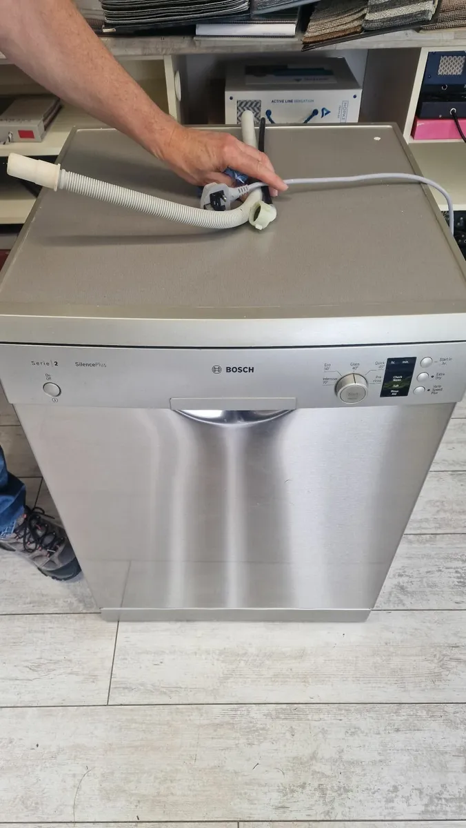 Bosch Serie 2 Dishwasher - Image 1