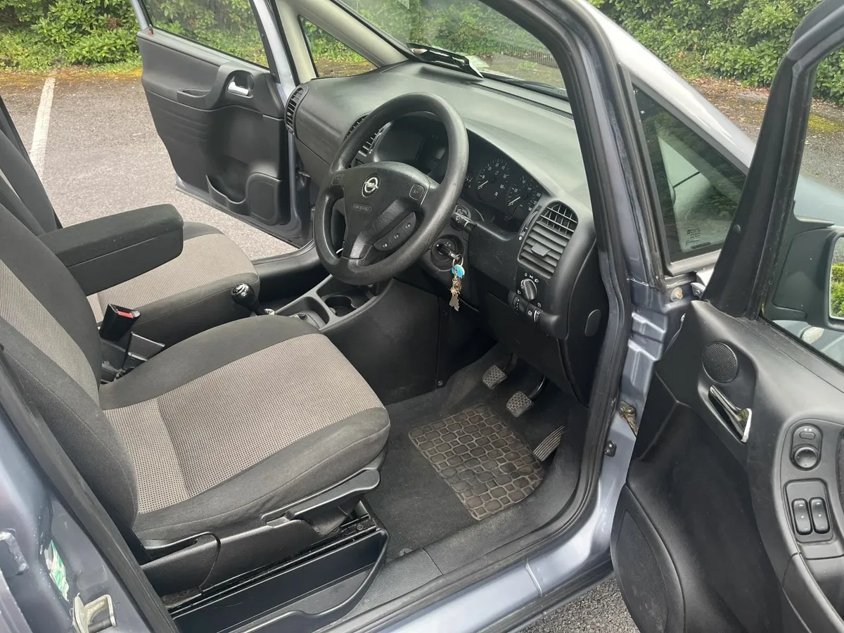 Opel Zafira 2004 - Image 4