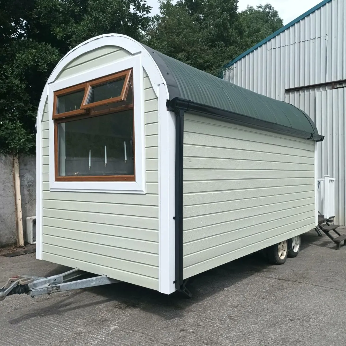 Shepherds hut - Image 1