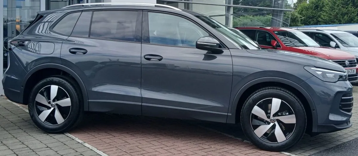 Volkswagen Tiguan Edition 75 2.0 TDI 150HP  rear - Image 2