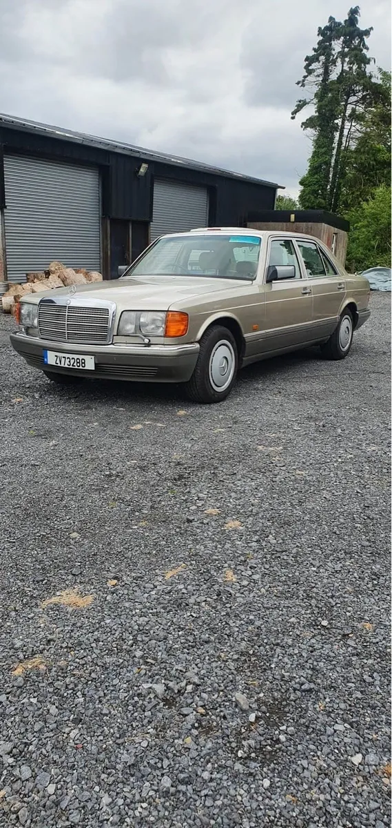 Mercedes Benz 300SE 1989 - Image 2