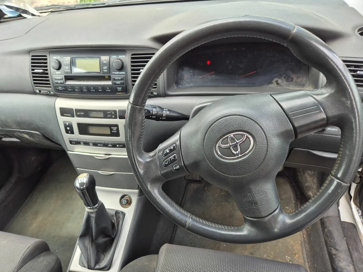Toyota Corolla 1.4 Luna 2006 - Image 4