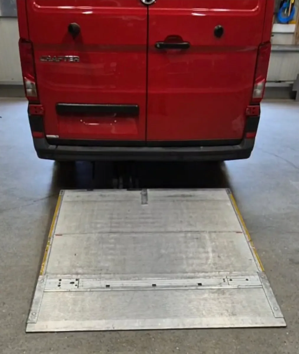 Volkswagan crafter taillift - Image 4