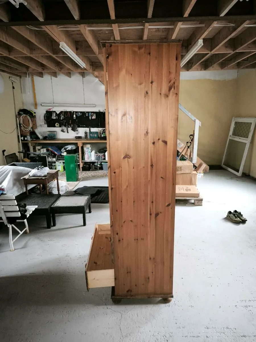 Wooden wardrobe - Image 4