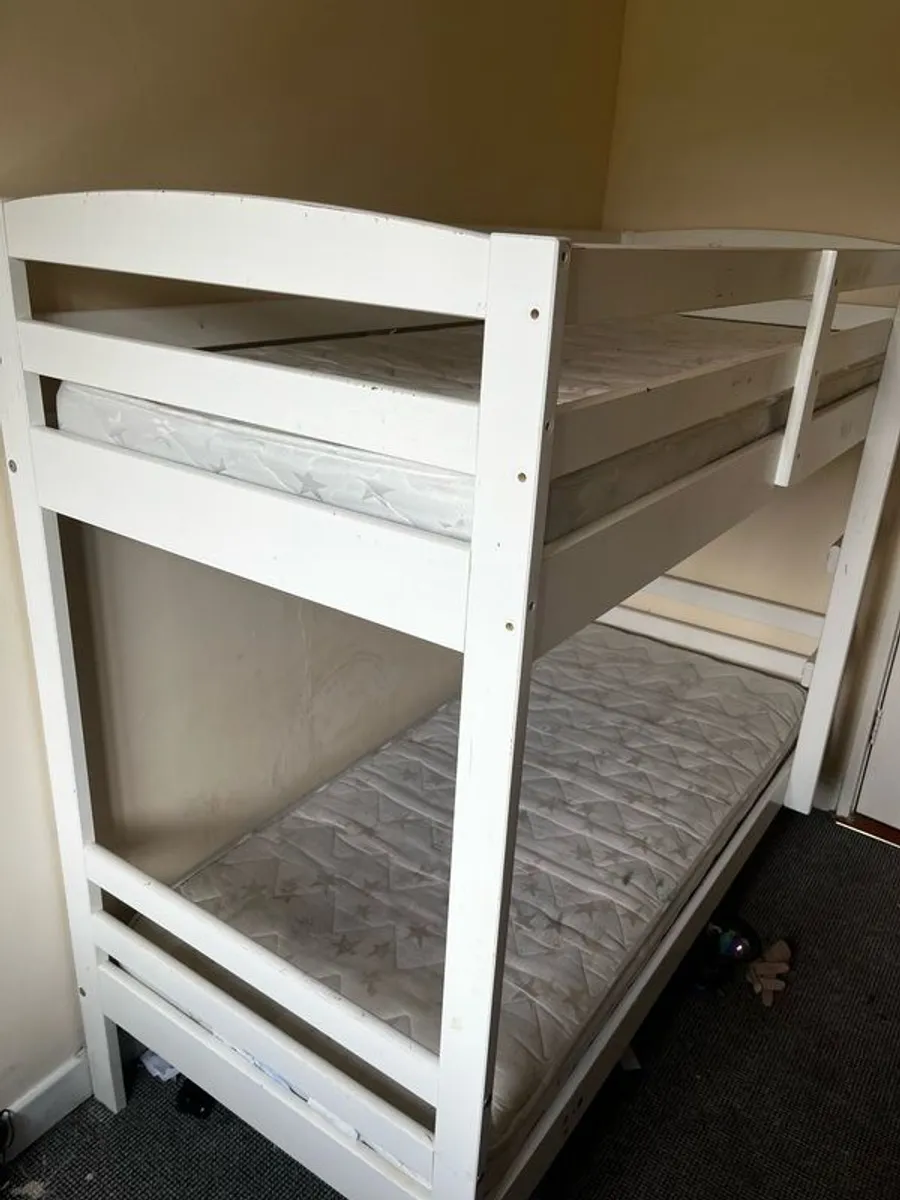 Single bunk bed for kids - Image 1