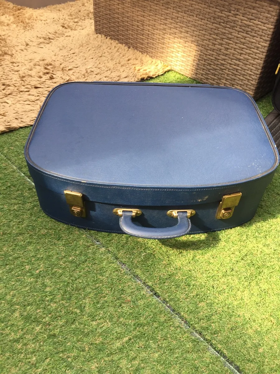 Vintage suitcase - Image 2