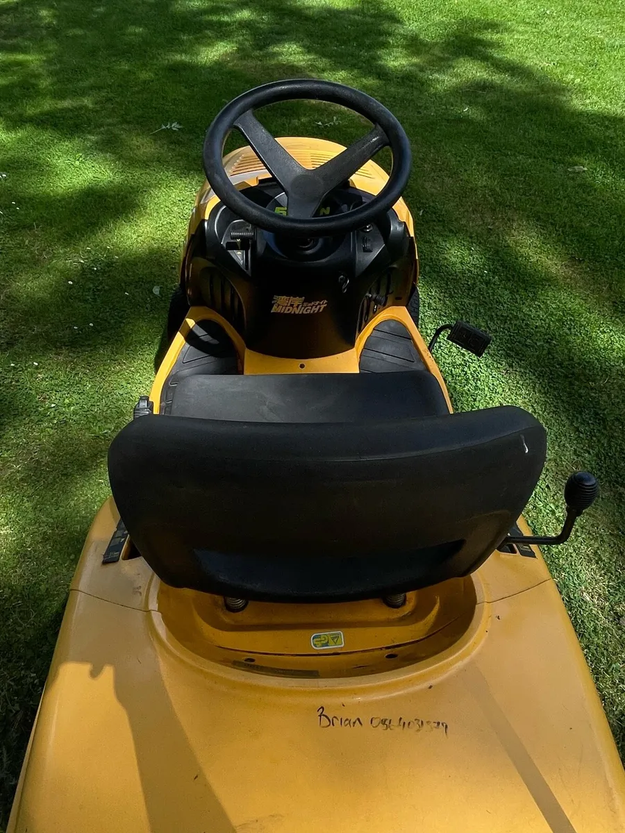 Stiga Ride on lawnmower - Image 2