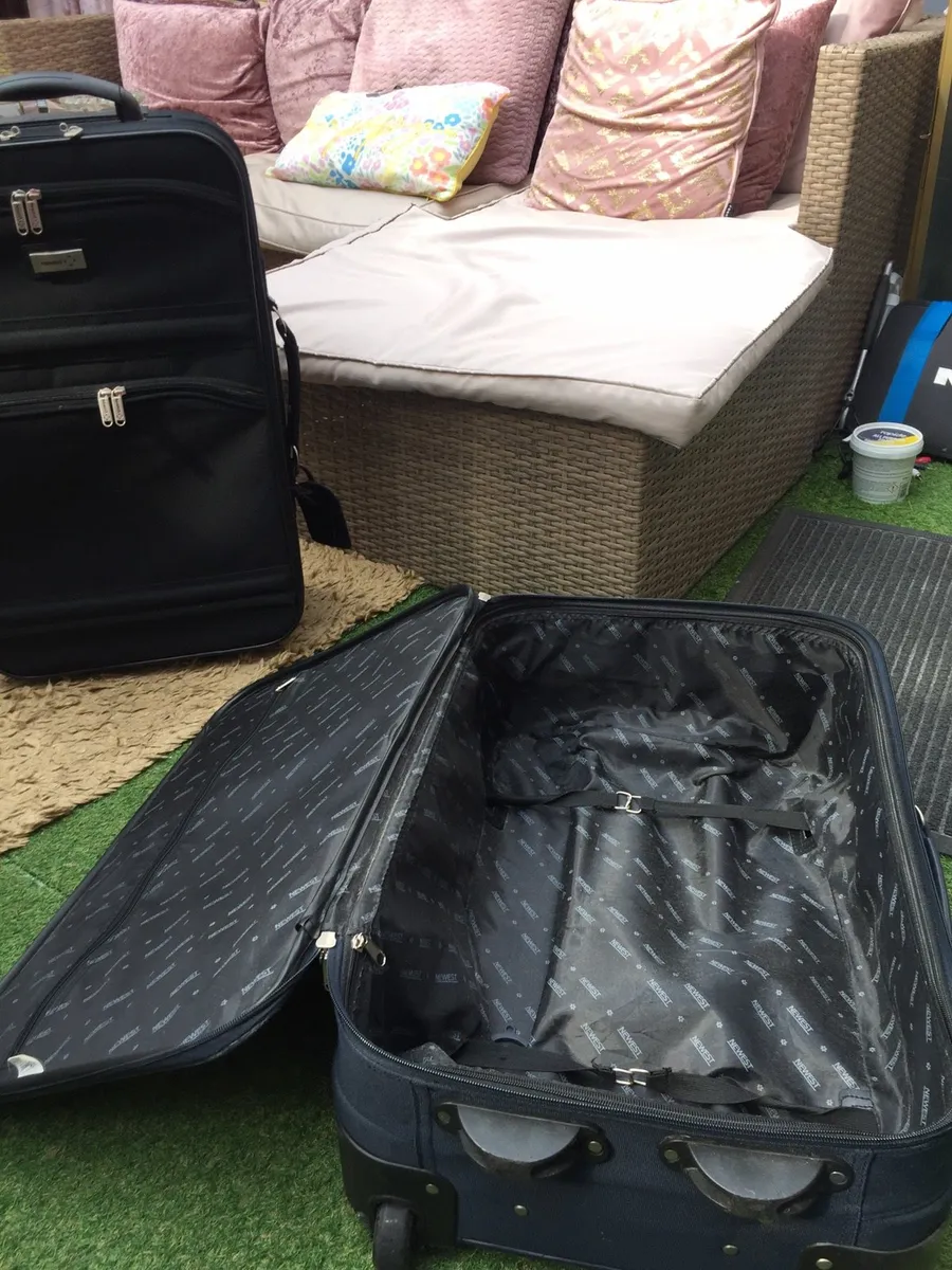 Suitcase - Image 2
