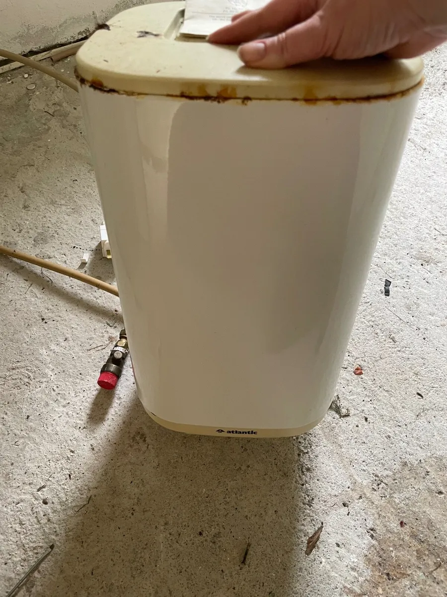 Water heater - Image 3