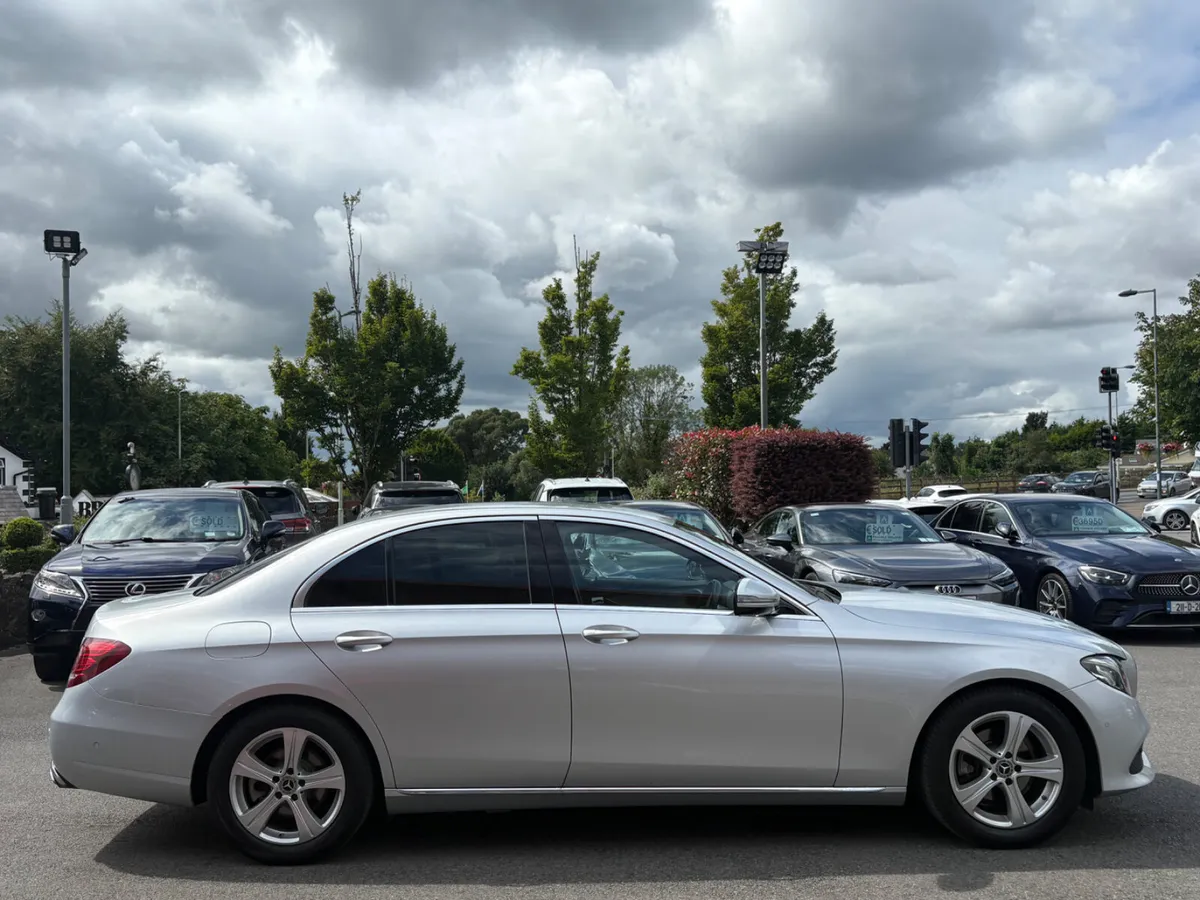 181 Mercedes-Benz E220 Auto 2.0 Diesel - Image 4