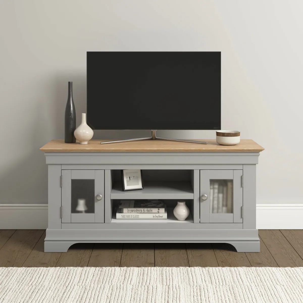 FURNITURE - Image 2