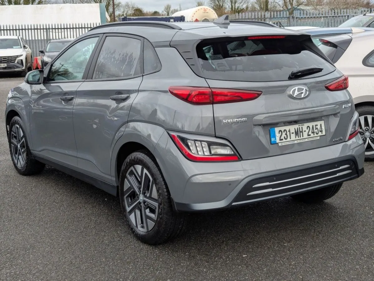 Hyundai Kona 64kw Premium  just IN / Long Range - Image 3