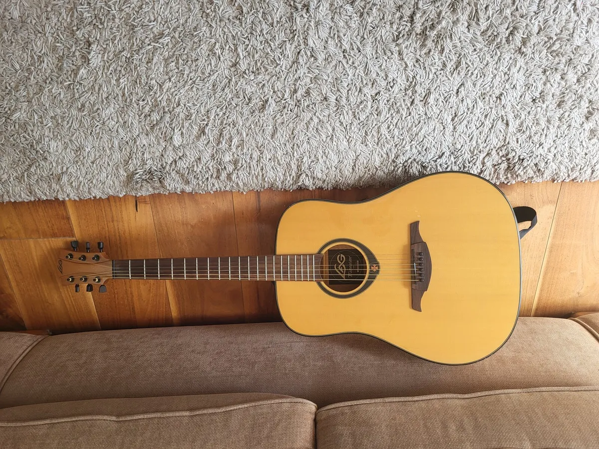 guitars - Image 1