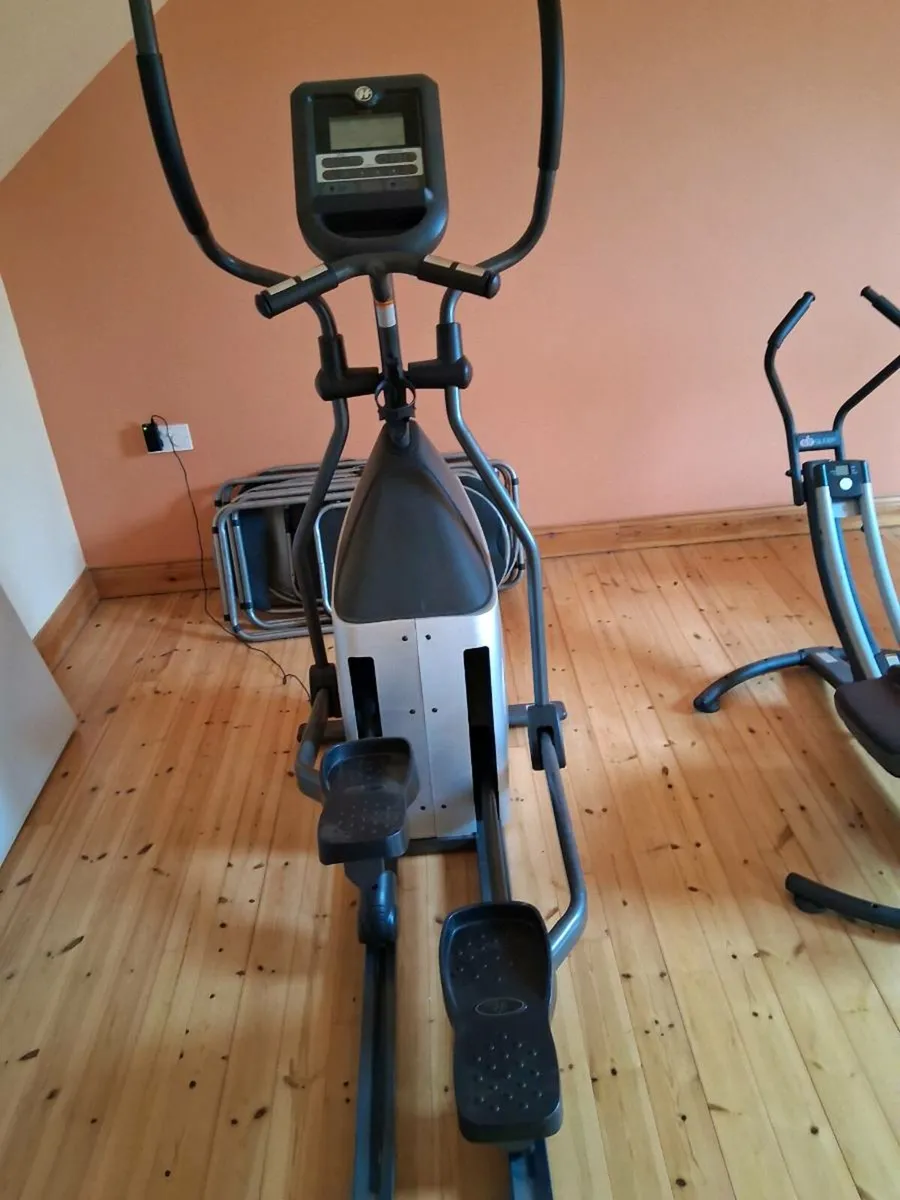Elliptical cross trainer - Image 2