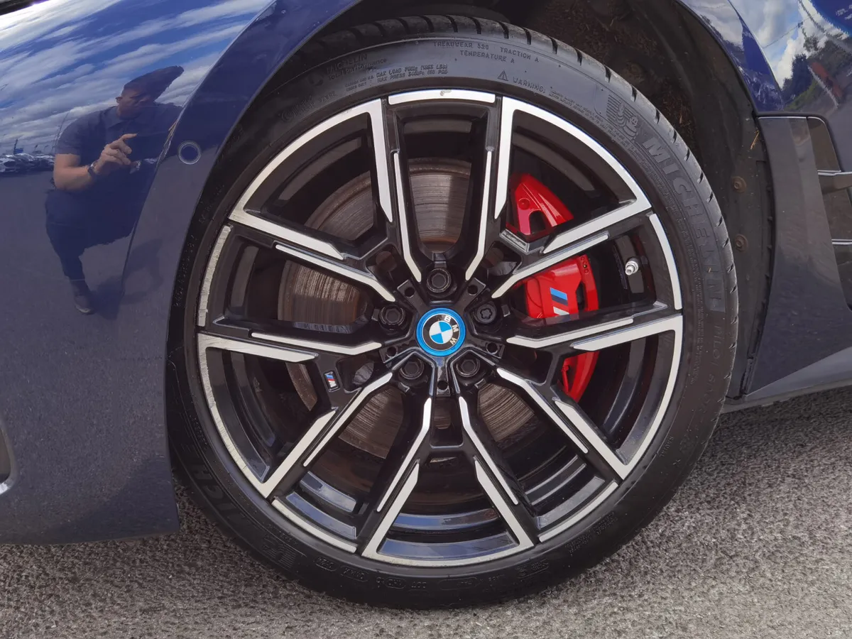 BMW I4 EDRIVE40 M SPORT **MASSIVE SPEC** - Image 2