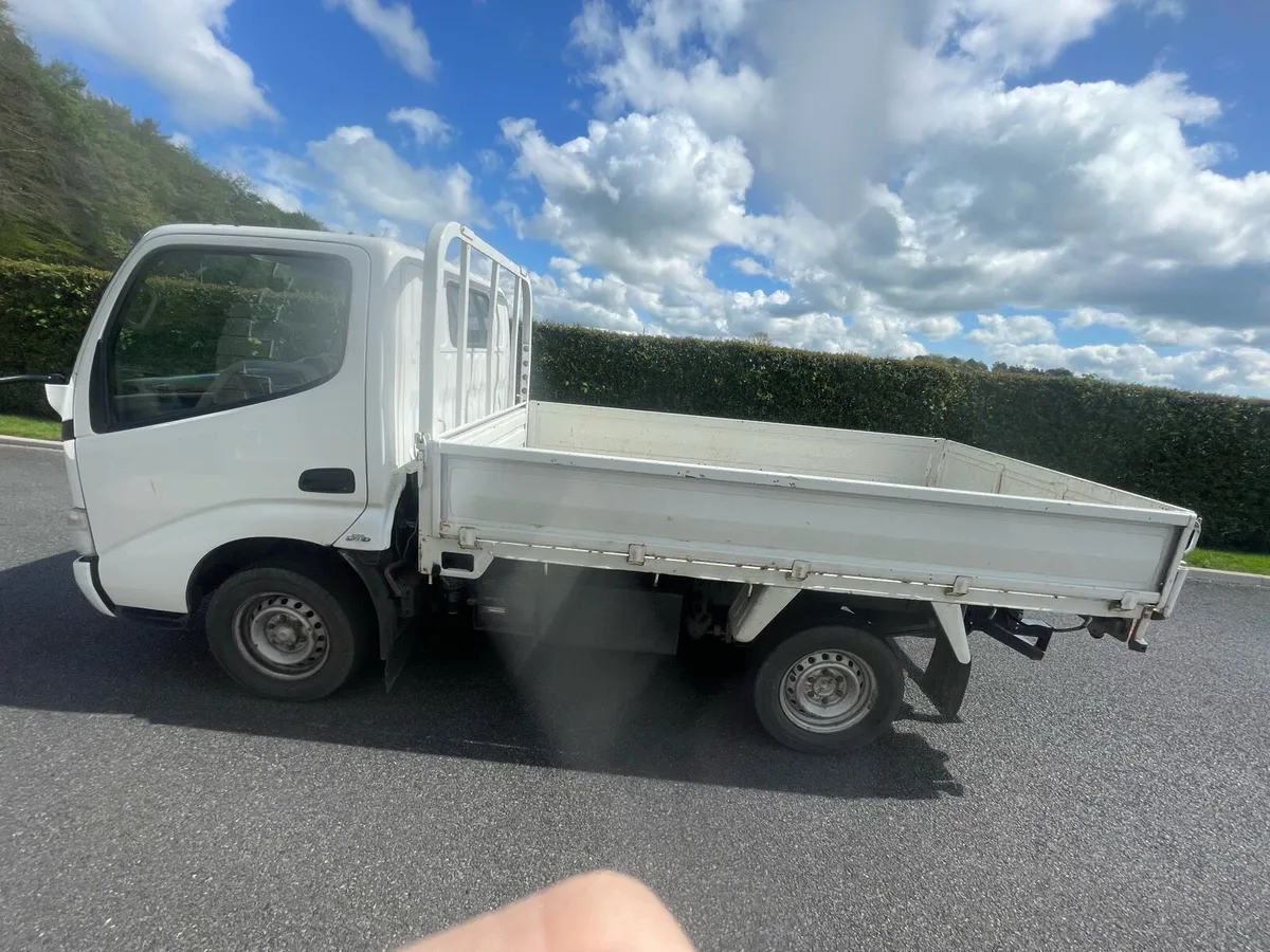 Toyota Dyna  Tipper - Image 2