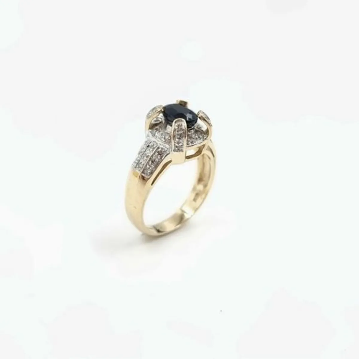 Star Lot-Art-Furniture-Jewellery-Designer-Silver - Image 1