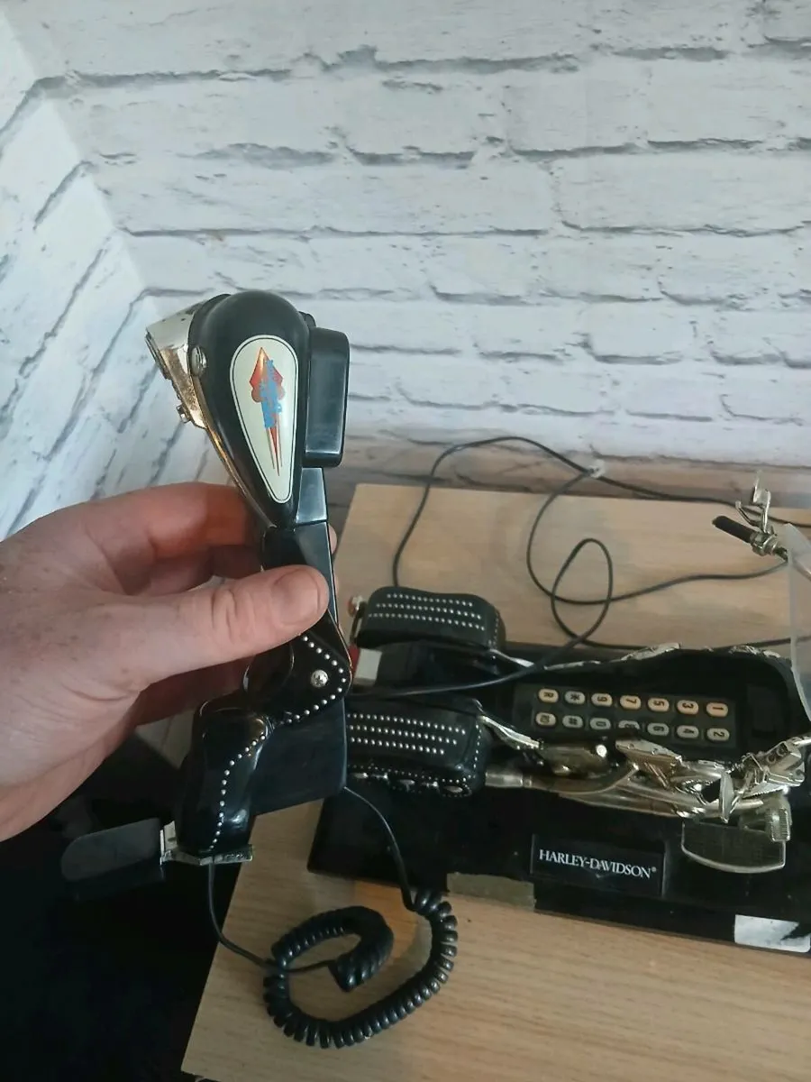 Harley Davidson telephone - Image 4