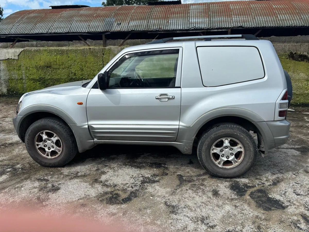Mitsubishi Pajero - Image 3