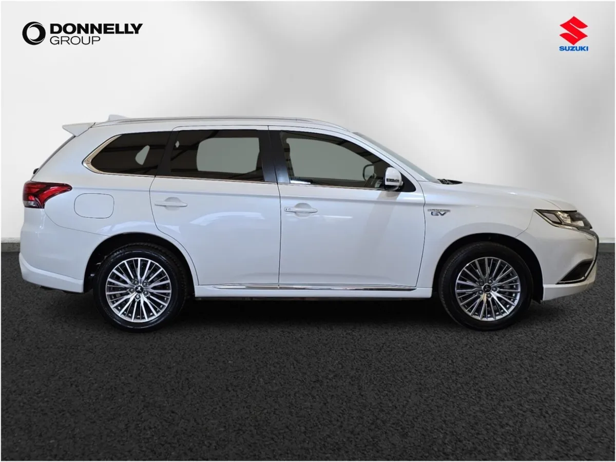 Mitsubishi Outlander Estate Dynamic - Image 3