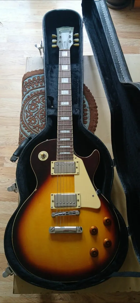 Electric Guitar - Image 1