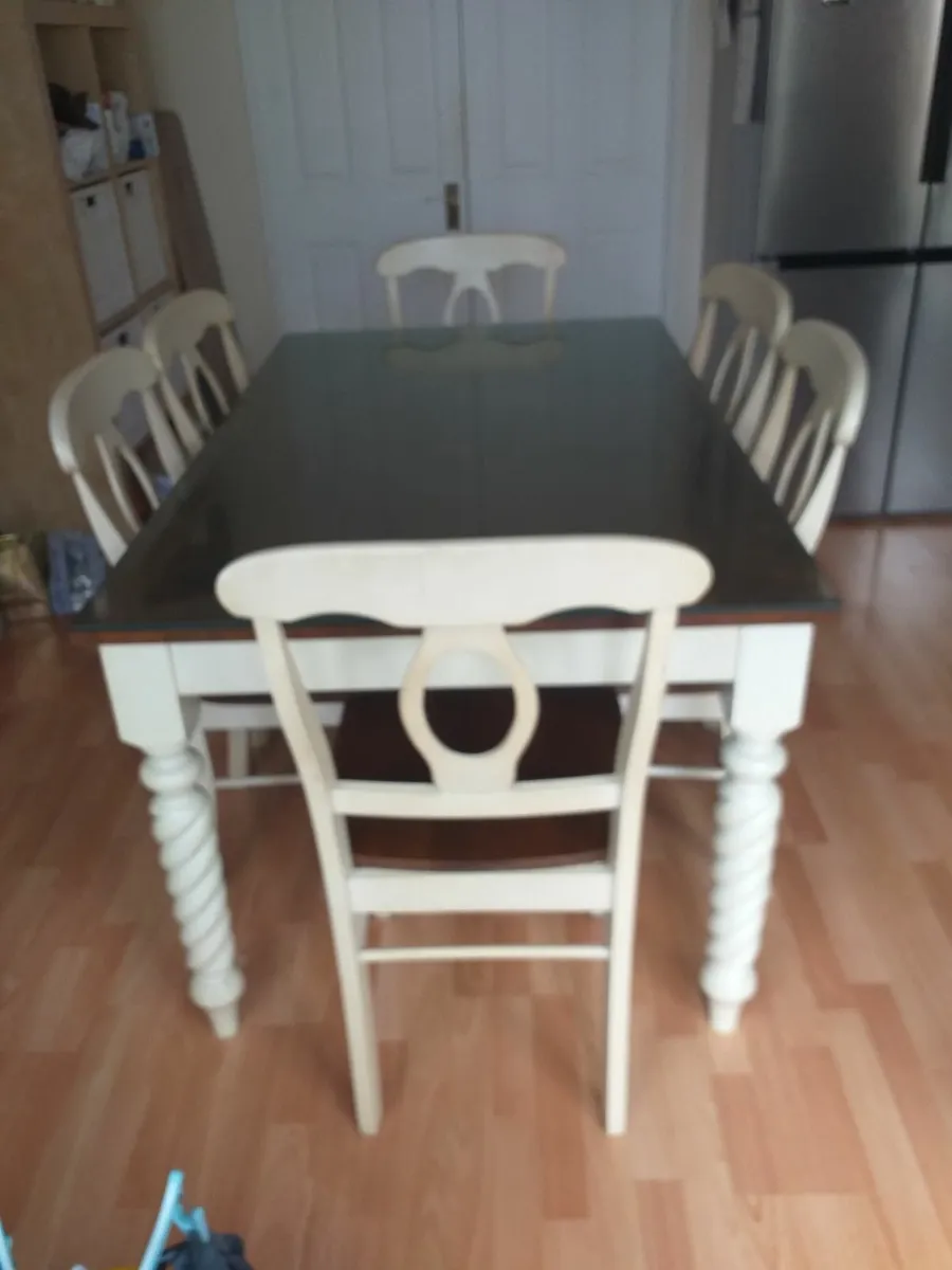 Kitchen dining table and 6 chairs - Image 1