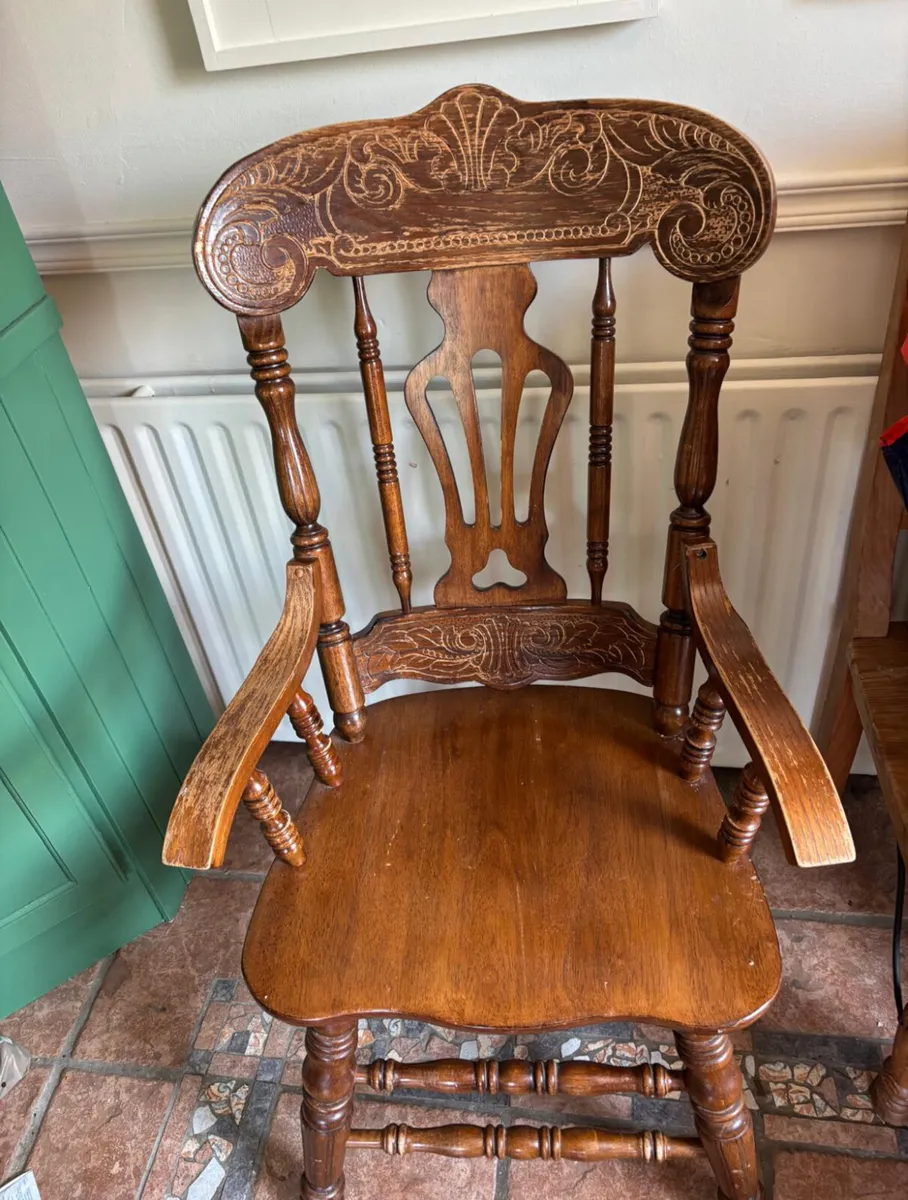 6 kitchen chairs for sale - Image 1