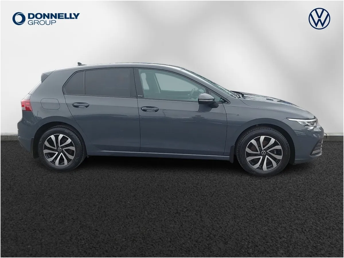 Volkswagen Golf Hatchback Special Edition Active - Image 4