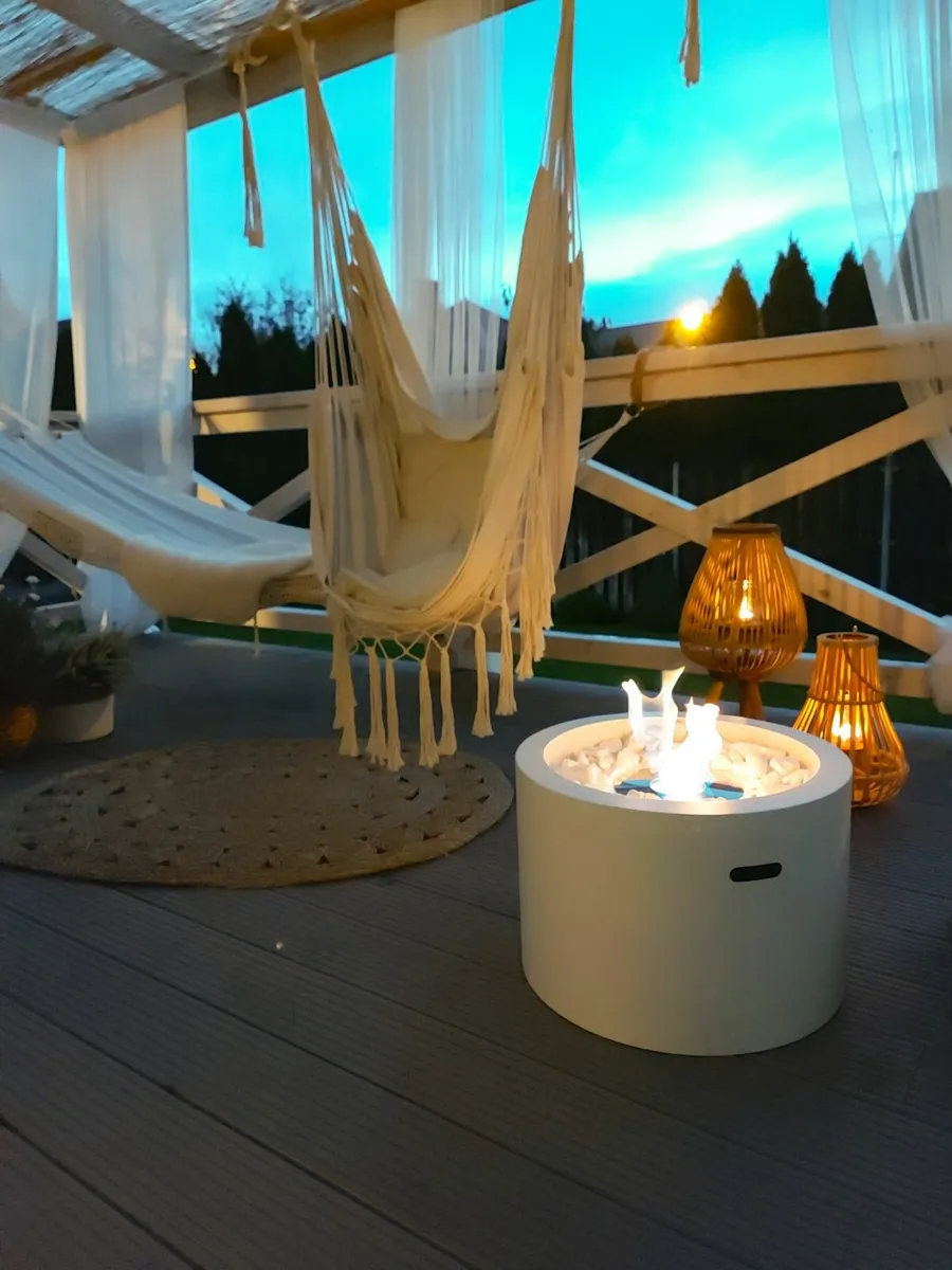 Moon Freestanding Bioethanol Fireplace – White - Image 3