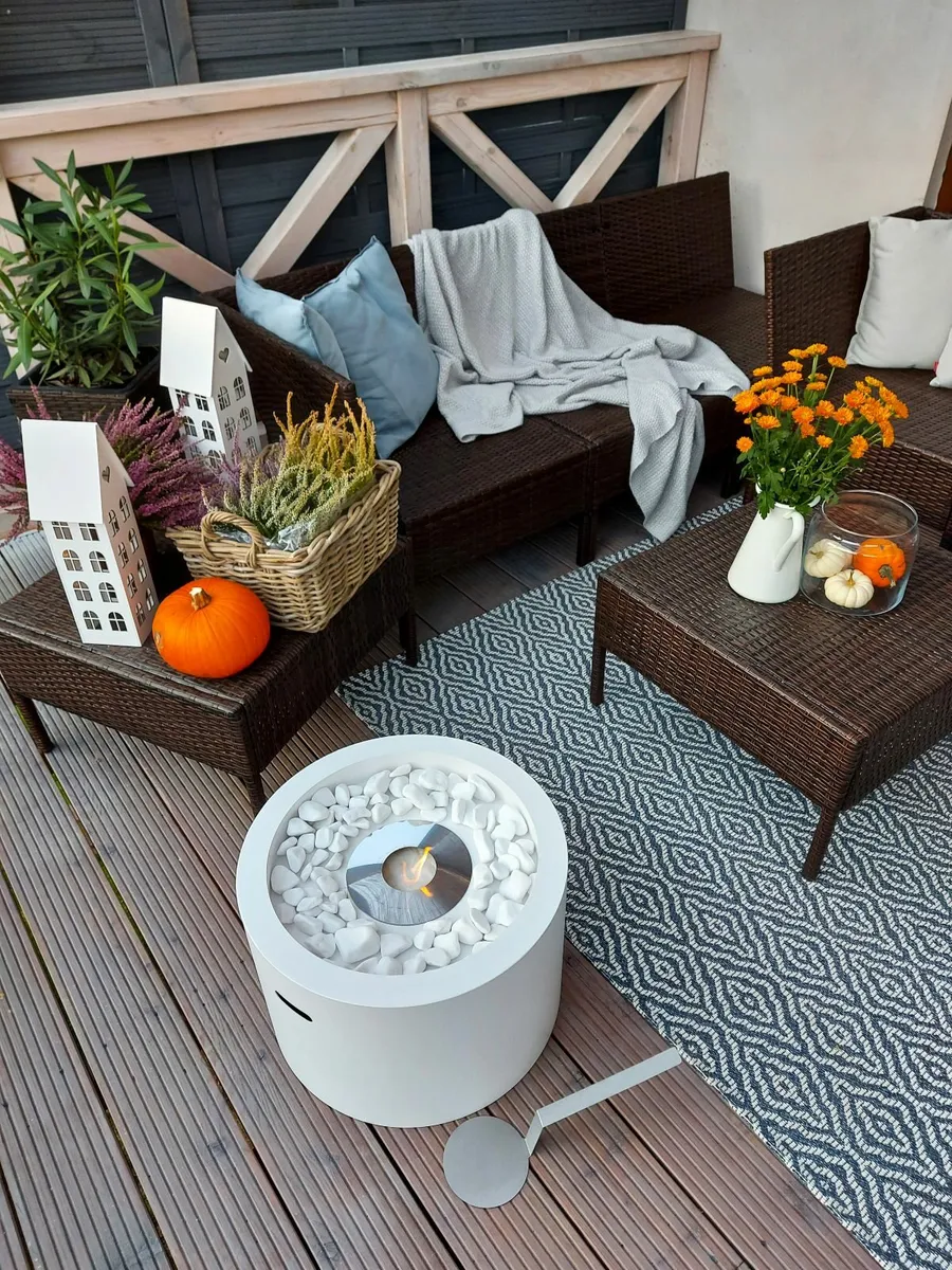 Moon Freestanding Bioethanol Fireplace – White - Image 4