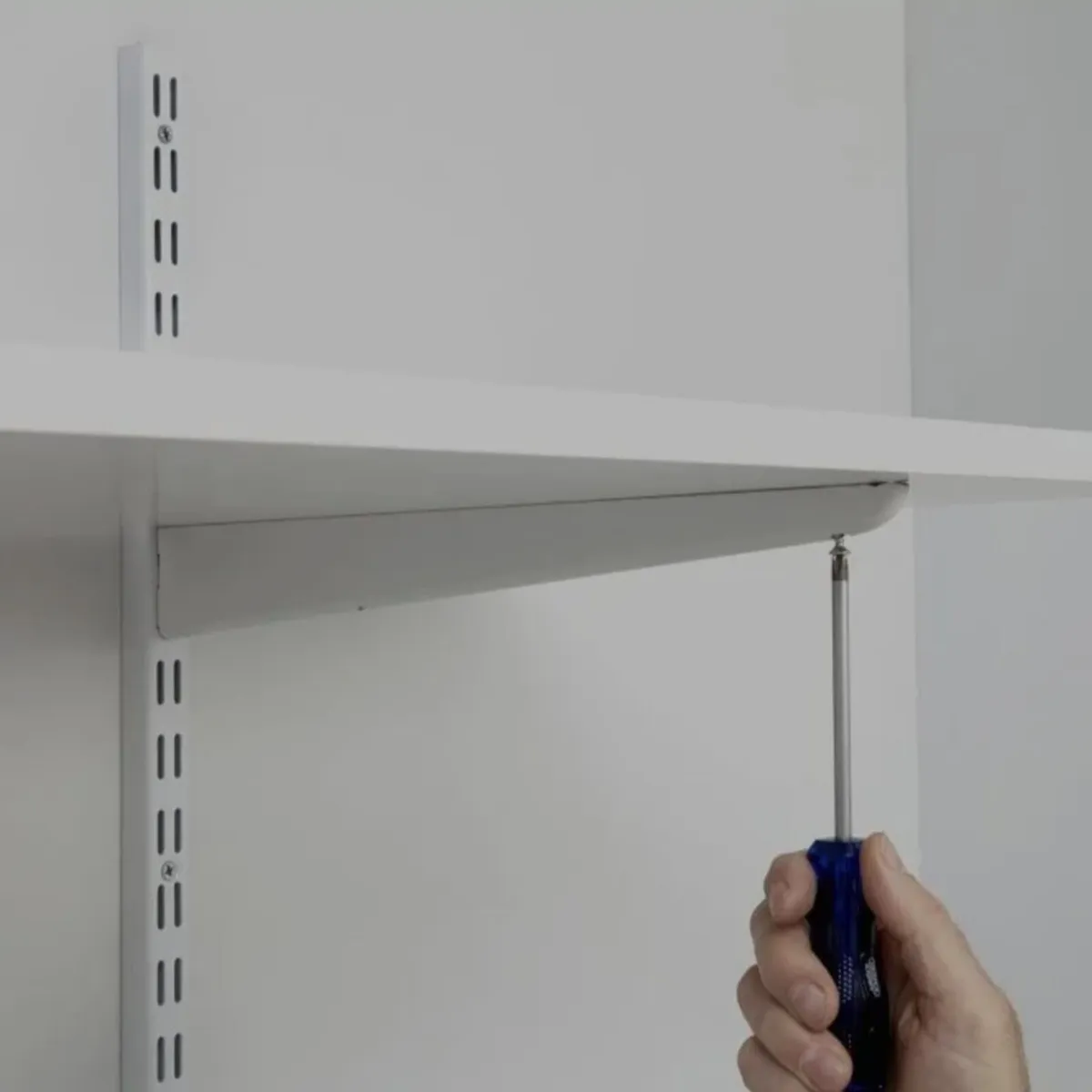 Twin Slot Shelving System With Brackets - Image 3