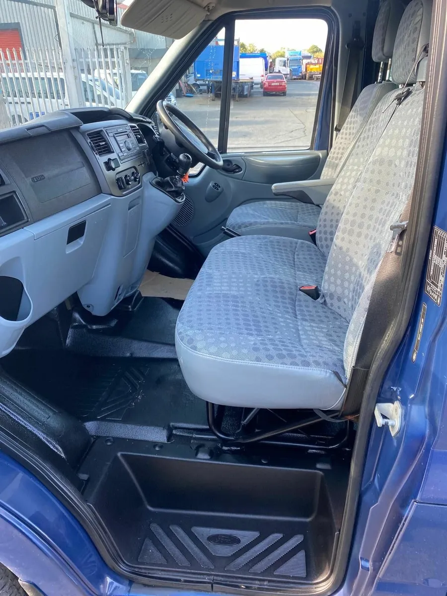 Ford Transit 2009 - Image 4