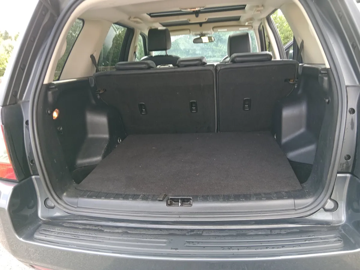 Car - Image 4