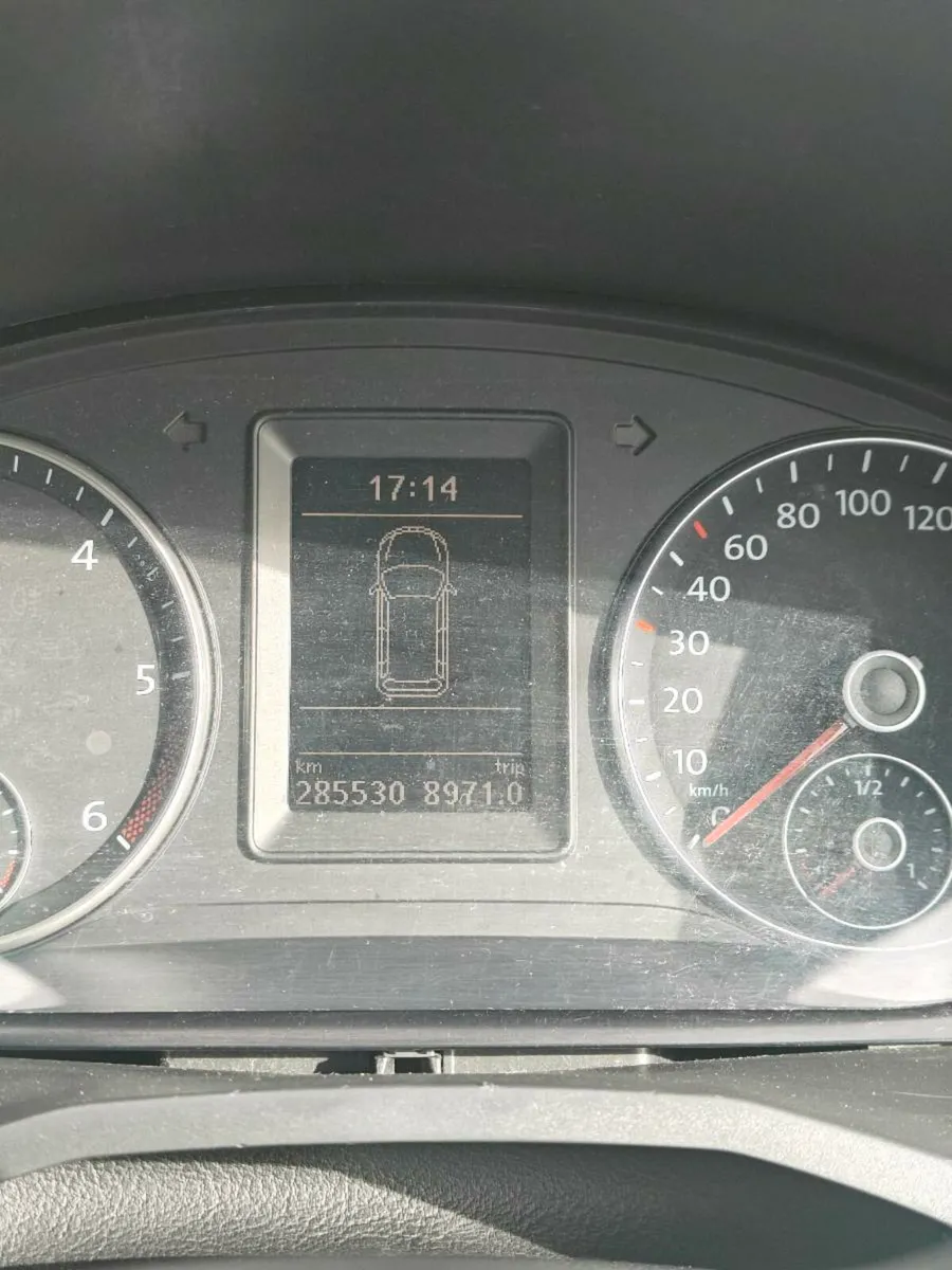 Volkswagen Caddy Highline - Image 4