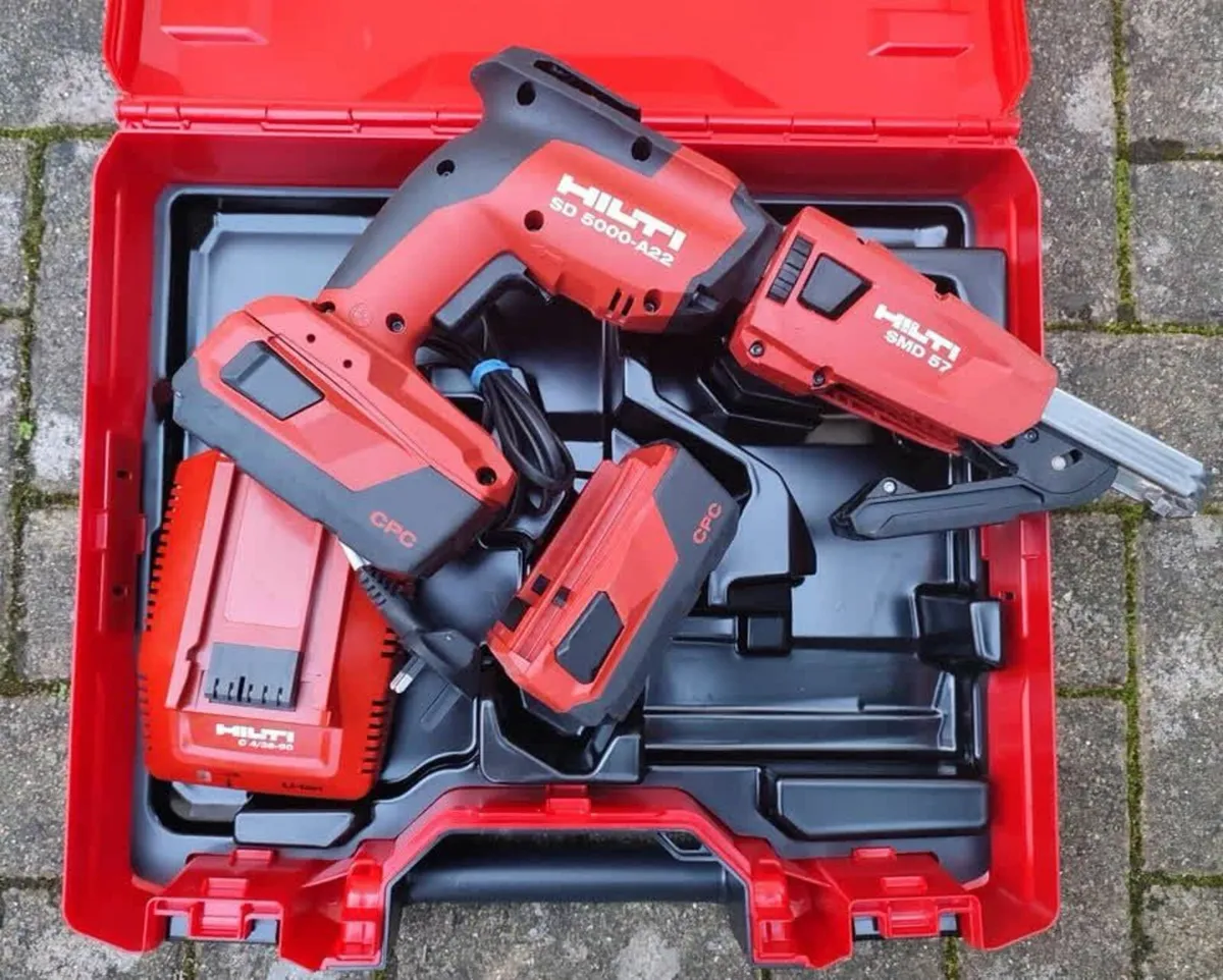 Hilti SD5000-A22 Screw Gun with 2 batts, charger - Image 4